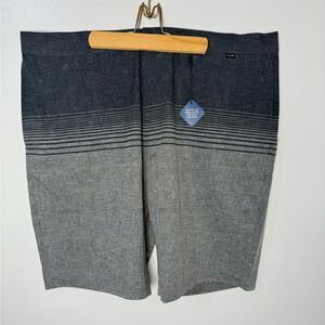 NEW Travis Mathew Gray and Black Quiet Shorts | 40